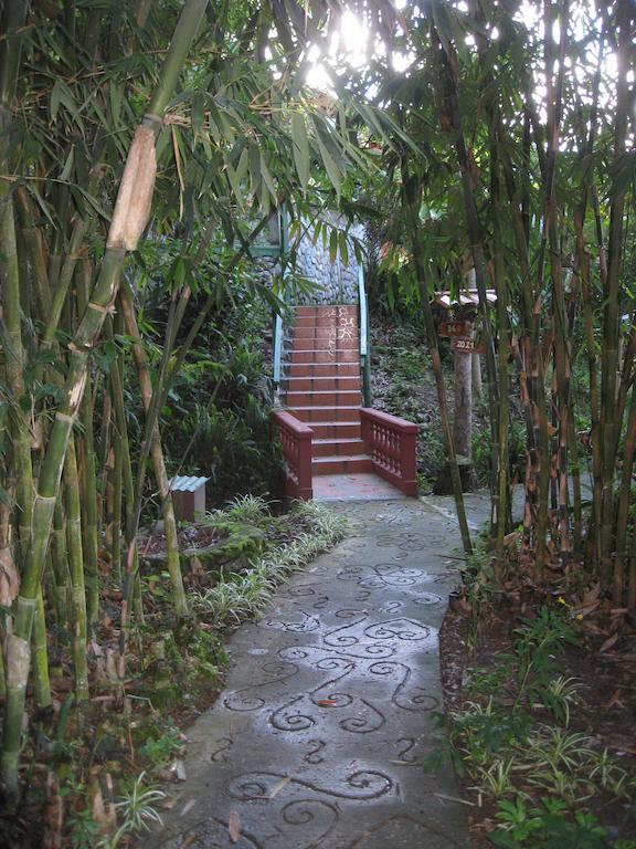 Casa Madre Tierra Vilcabamba Exterior photo